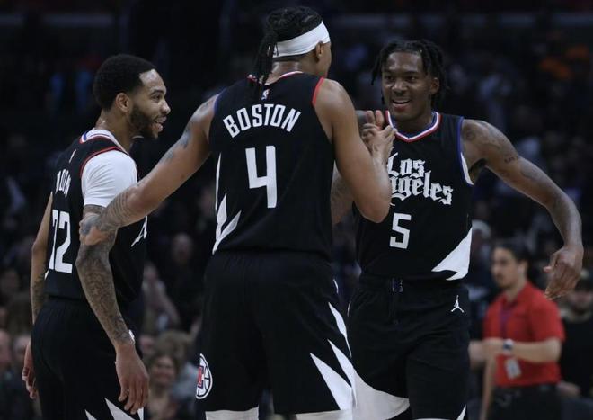 萨巴蒂尼评价纳因戈兰：一个混蛋，撒谎精，但真的很强（萨巴蒂尼谈纳因戈兰：是个混蛋、撒谎成性，但确实很强）