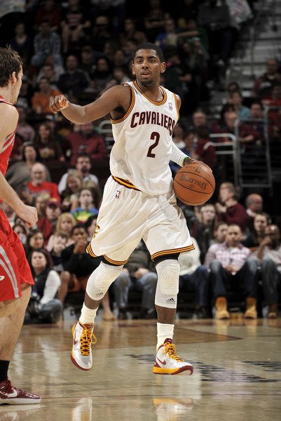 梅西领衔迈阿密国际冲击MLS冠军！温哥华白帽决赛遭遇强敌（梅西率迈阿密国际冲击MLS桂冠，温哥华白帽决赛硬碰强敌）