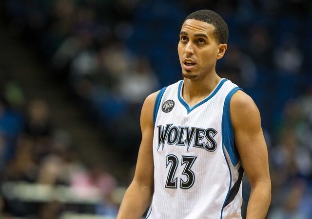 谁的手最稳？敬请收看周六晚7点（英国时间）在N5频道播出的完整节目（稳手之战一触即发：周六英国时间晚7点锁定N5频道看完整版）