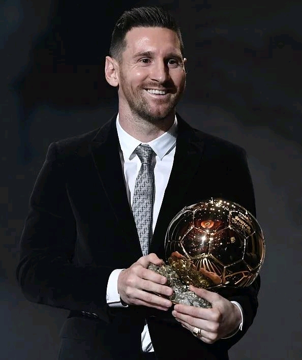 德天空：利物浦不会放弃引进伊萨克（德天空：利物浦仍坚持求购伊萨克）