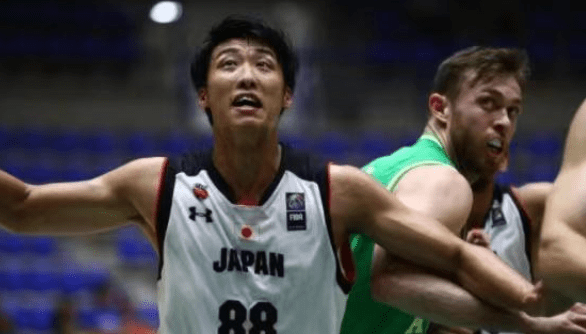 凯尔：恩梅加冬窗离队的可能性？我们冬窗不打算放走好球员（凯尔谈恩梅加冬窗去留：冬窗不会放走优秀球员）