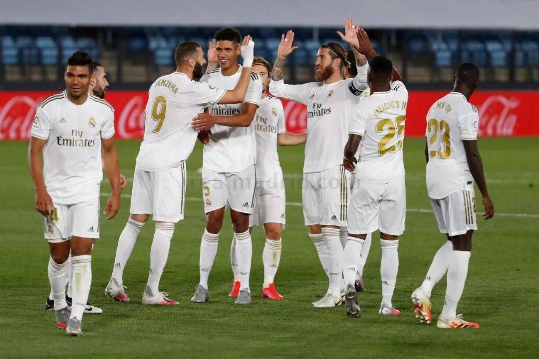 美媒：杜伦最有可能成为最快进步球员，阿夫迪亚屈居次席（美媒预测：杜伦领跑最快进步球员评选，阿夫迪亚位居第二）