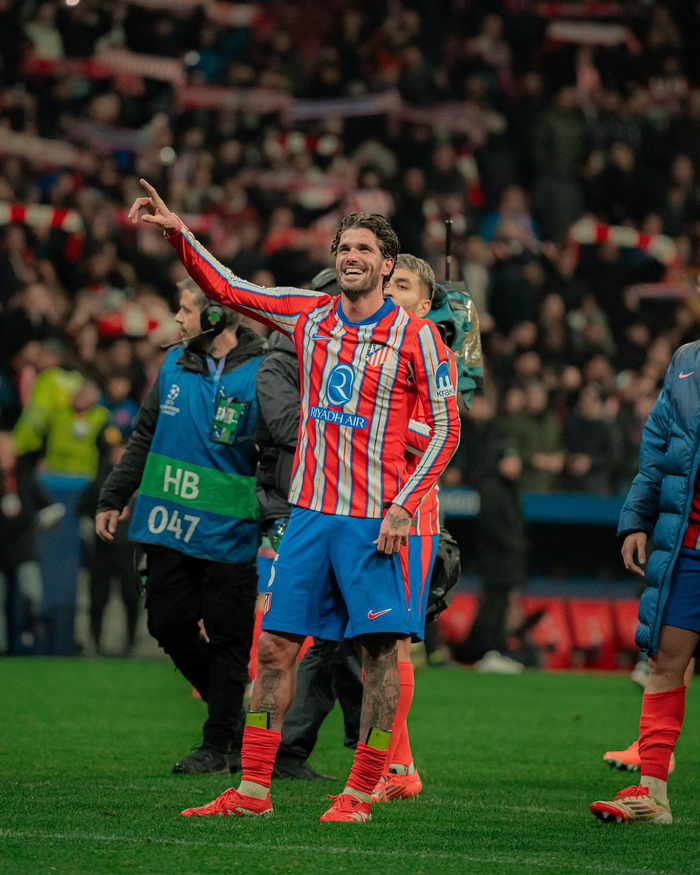 葡萄牙11月大名单：C罗领衔，菲利克斯、莱奥、B费在列（葡萄牙公布11月阵容：C罗率队，菲利克斯、莱奥与B费入选）