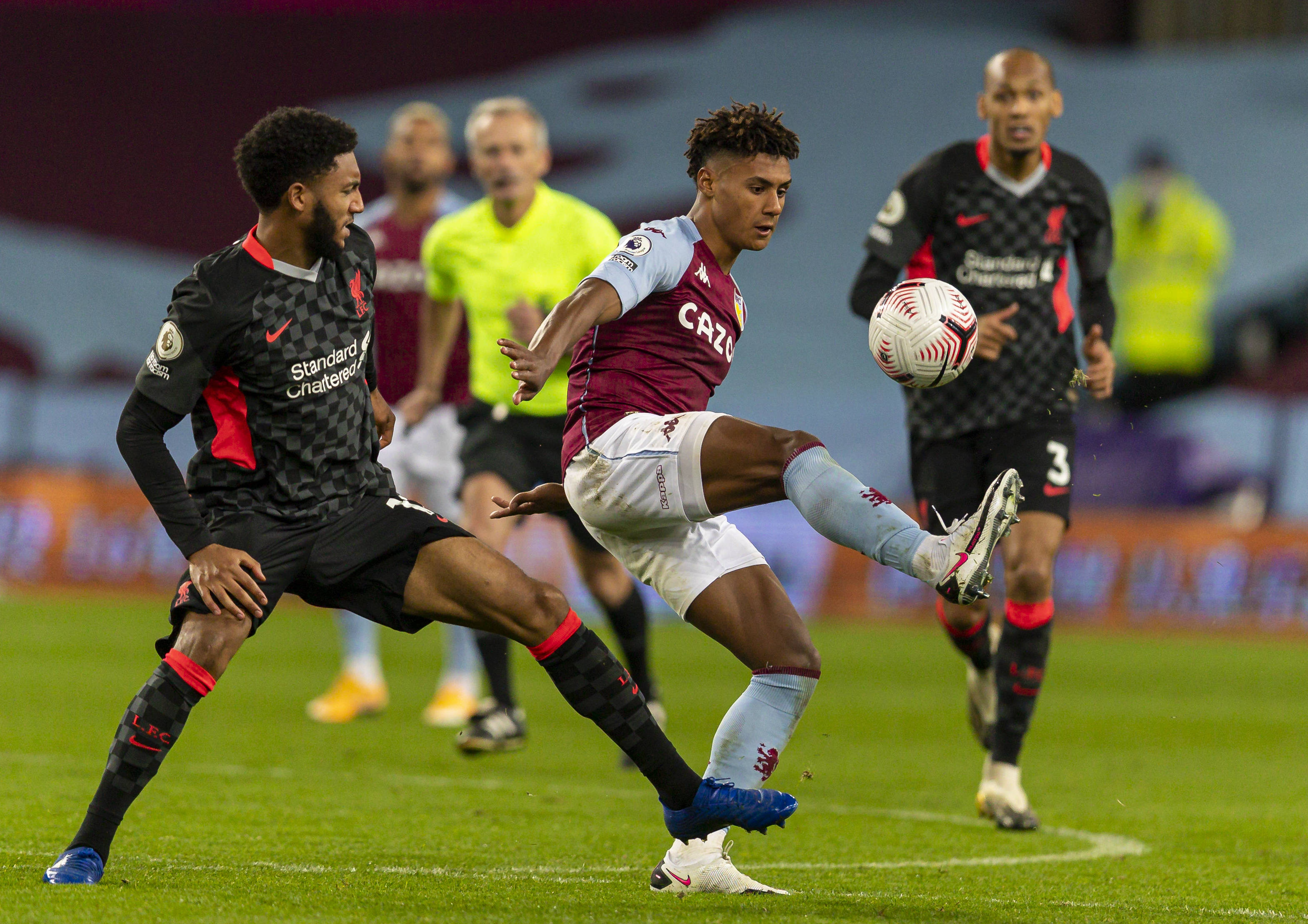 输给米兰后拉齐奥对主裁判不判罚点球不满，决定新闻沉默（拉齐奥不满主裁未判点球，负于米兰后宣布对媒体静默）