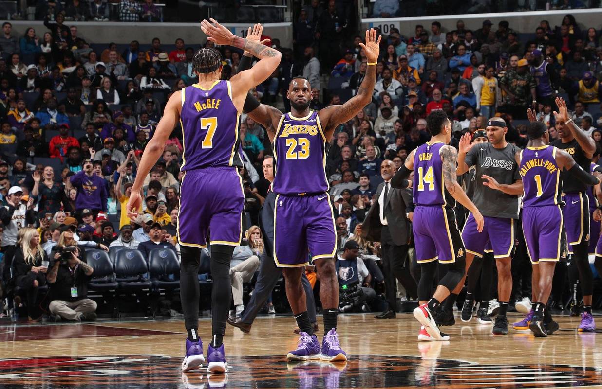 米体：路易斯-恩里克表现欠佳，没把握住这次宝贵的首发机会（米体：路易斯-恩里克状态低迷，错失难得的首发良机）