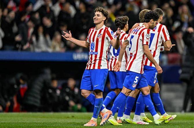 切尔西队长里斯詹姆斯26岁生日，34次欧冠出场助蓝军登顶（里斯-詹姆斯迎来26岁生日，切尔西队长欧冠34战曾助蓝军加冕）